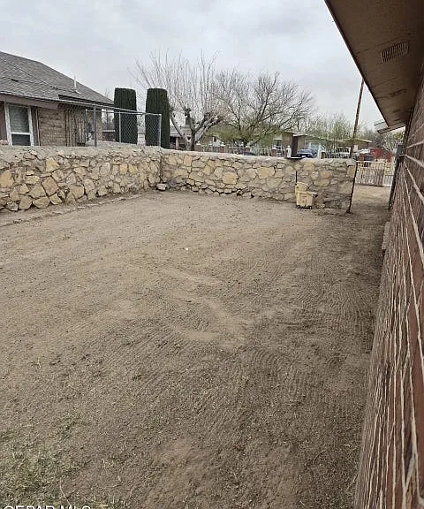 8420 Waterfall Dr — Photo 11