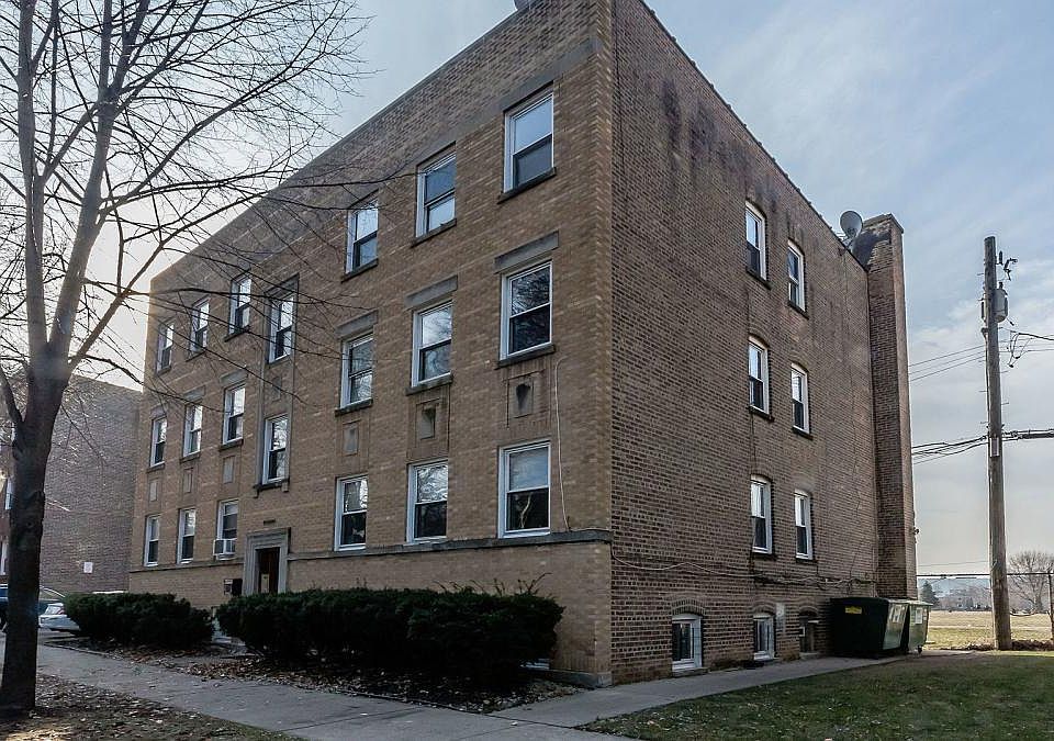 1st image of 6122 N Hamilton Ave #3