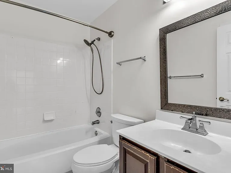 6618 Frost Lake Ln — Photo 27