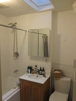 Rented by Keller Williams NYC | media 28