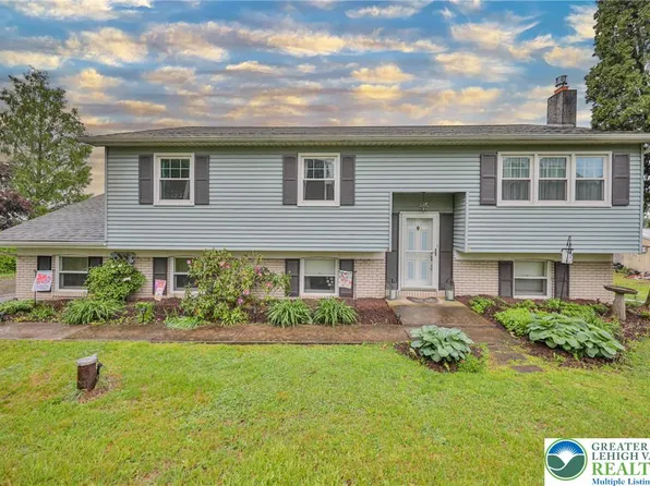2630 Kirk St, Slatington, PA 18080