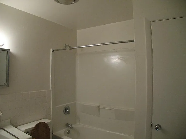 1116 W Moss Ave #A6 — Photo 14