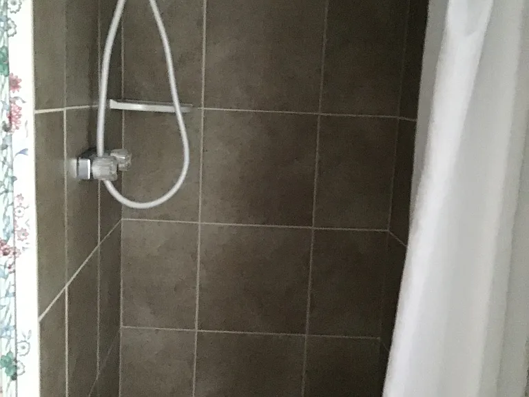 SE 9th Pl — Photo 11