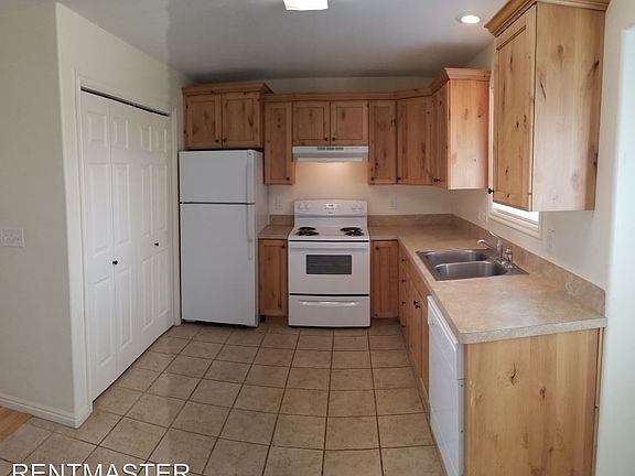 4th image of 234 W 1st S APT 214