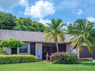 104 Marseille Dr, Naples, FL 34112