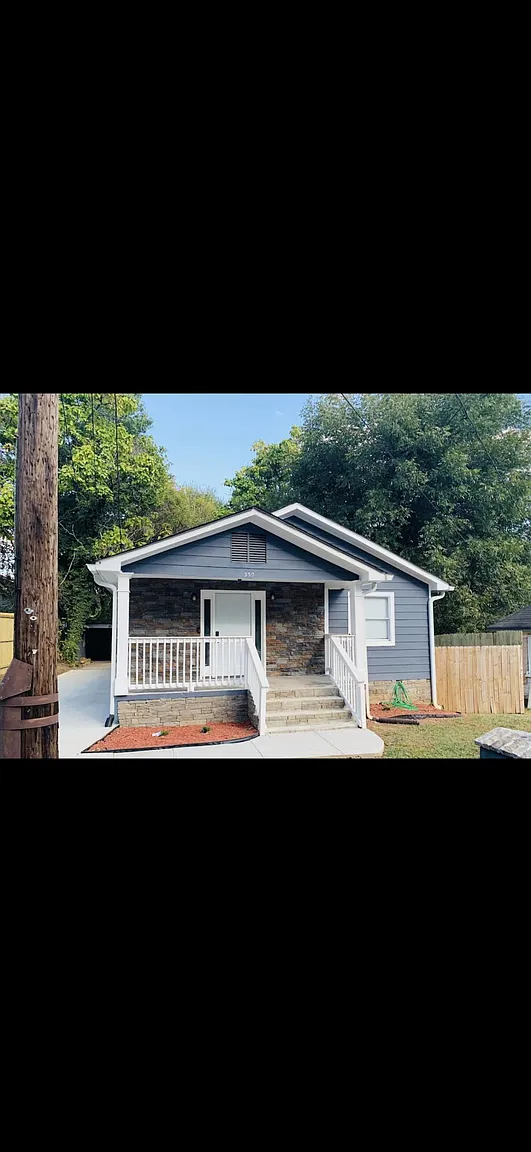 350 Betsy Ave SW photo 1