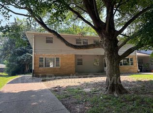 849 Riverside Dr, Greenwood, IN 46142