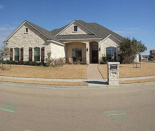 1st image of 1104 Wessex Dr