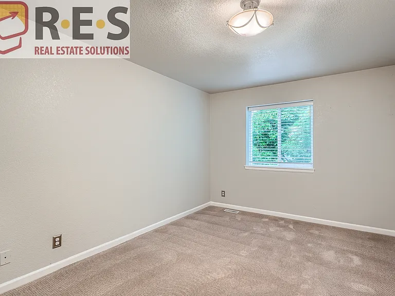 1728 Depew St — Photo 5