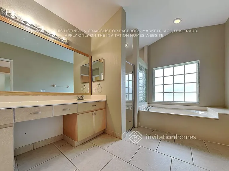 2293 Stonegate Dr — Photo 13