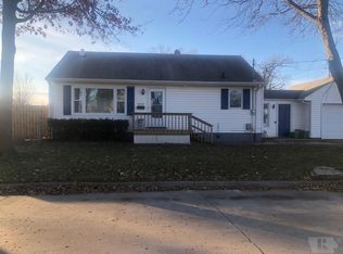 1301 Hedge Ave, Burlington, IA 52601