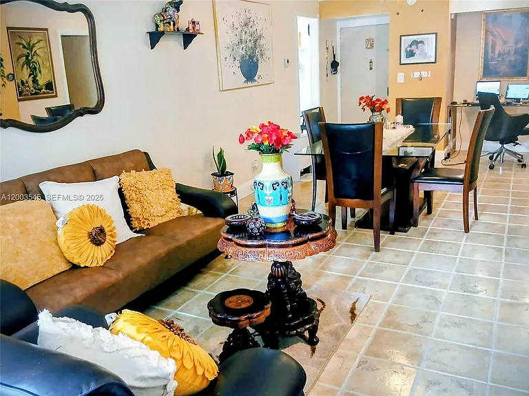 3101 N Country Club Dr #101 — Photo 1