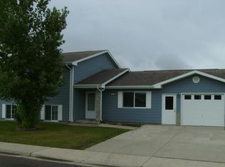 175 Delta Dr APT 2, Minot Afb, ND 58704