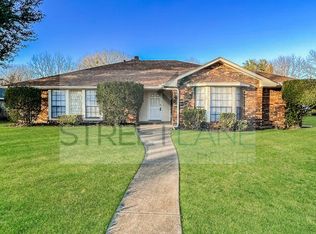 933 Shell Ln, Lancaster, TX 75146