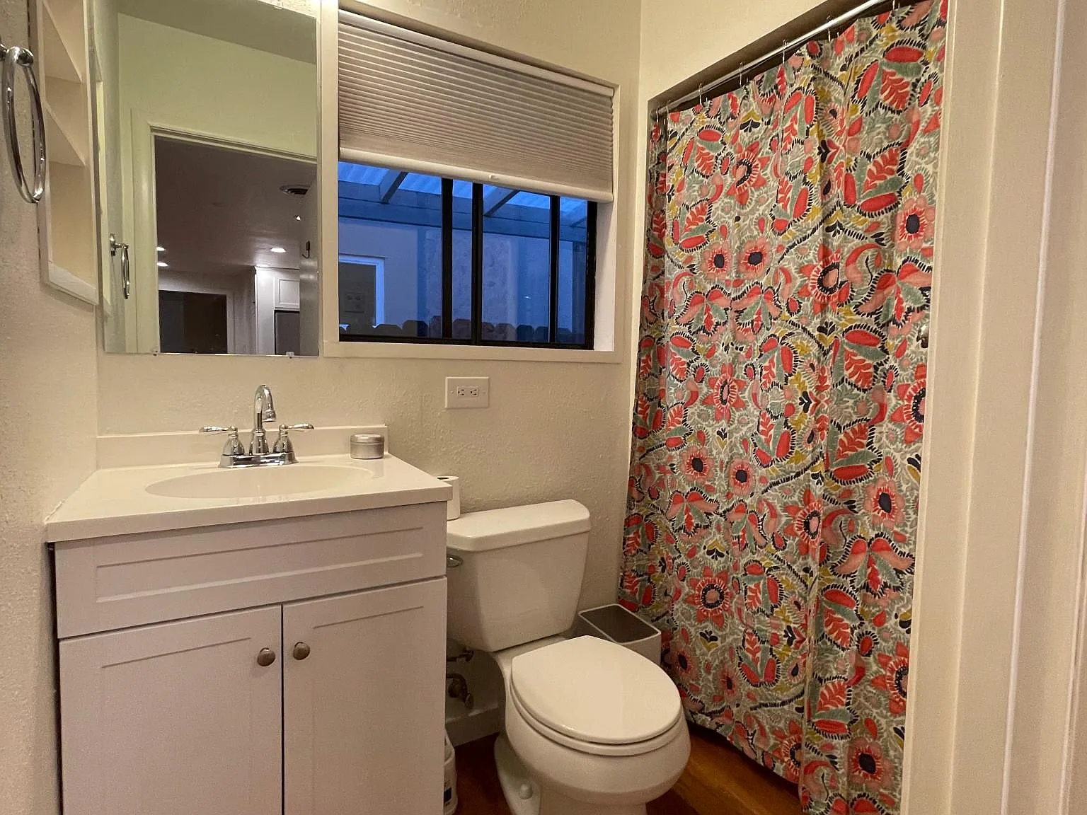 3 bed, 1479 sqft, $2,700 — Photo 1
