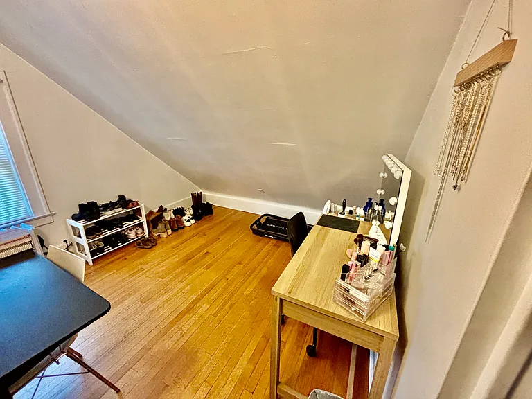 421 Schuyler St #3 — Photo 8