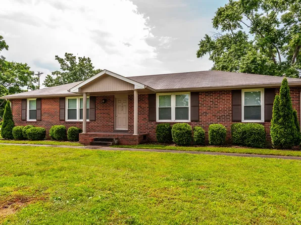 142B Iris Dr #B, Hendersonville, TN 37075