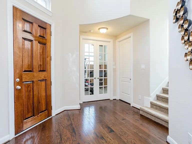 4622 Regal Shadow Ln — Photo 3