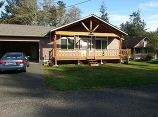 2402 Breezy Way, Tokeland, WA 98590