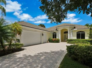 21 Bermuda Lake Dr, Palm Beach Gardens, FL 33418