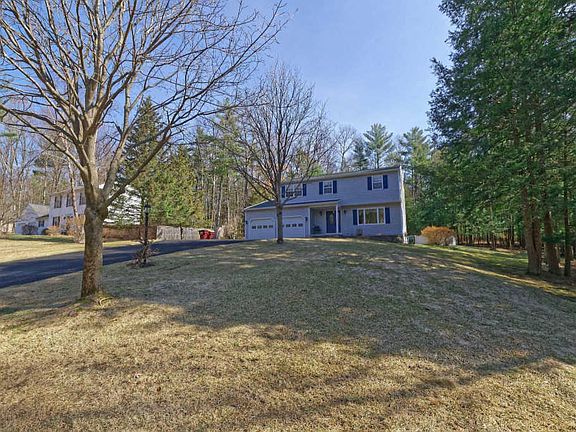 2nd image of 43 Pinehollow Dr