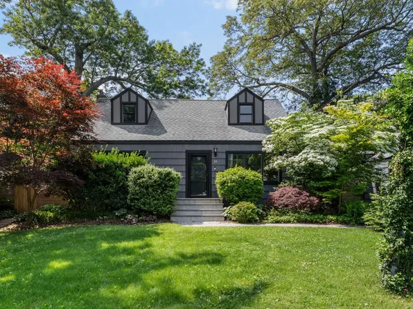 14 Kellum Street, South Huntington, NY 11746