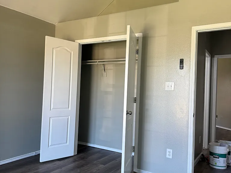 2704 Trent Trl — Photo 18