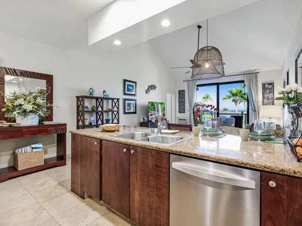 155 Wailea Ike Pl APT 40, Kihei, HI 96753
