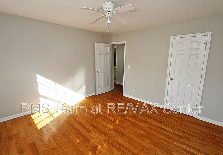 5057 Bethpage Dr — Photo 28