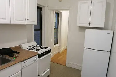 Rented by Manhattan Best Realty, Inc.