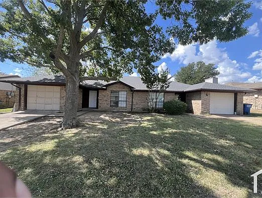 2 bed, 1200 sqft, $2,300 — Photo 3