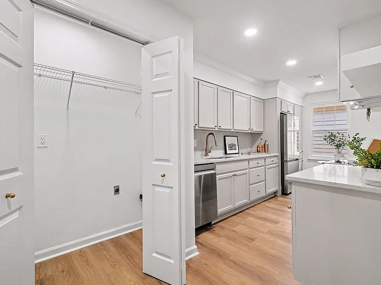 613 Brentwood Point — Photo 10