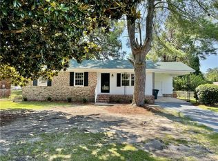 869 Kaywood Dr, Fayetteville, NC 28311