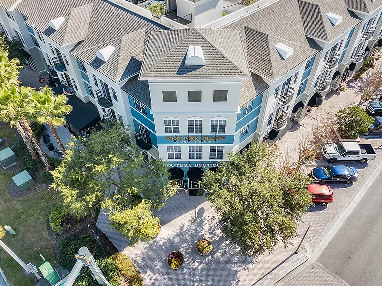 West Park Village by ARIUM — Photo 23
