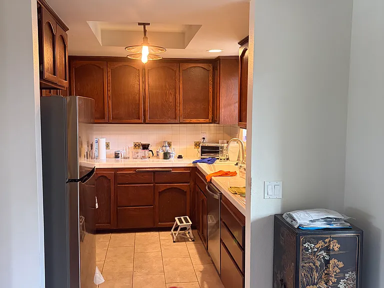 Kitchen to be updated prior to start of lease