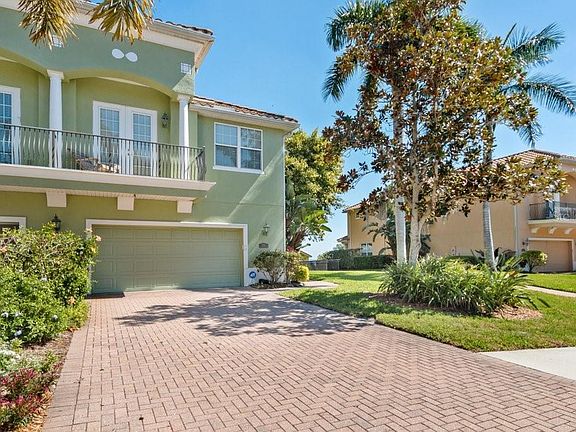2nd image of 150 Banyan Bay Dr