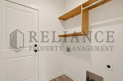 5301 North Pinecrest Court - 1 — Photo 2