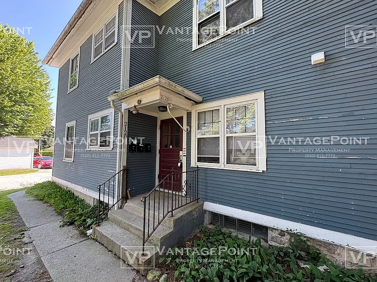 2120 Michigan Ave #B — Photo 2