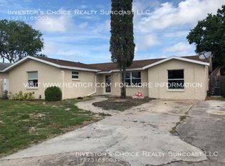 6635 Ridge Crest Dr, Port Richey, FL 34668