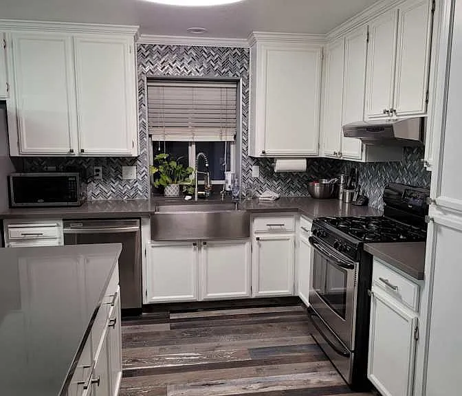 3500 Alabama Ct — Photo 3