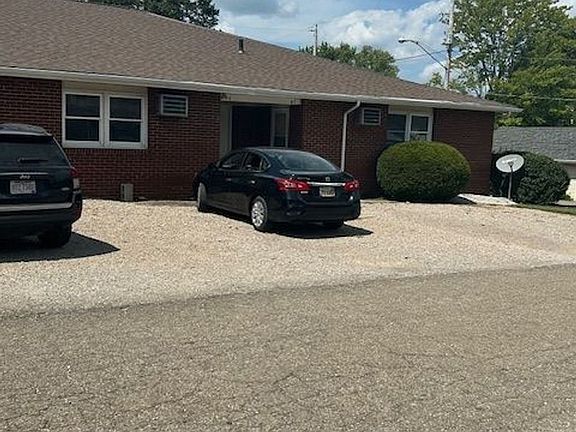 4th image of 15 Arlington Ave