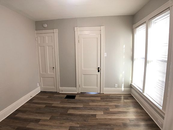 4th image of 381 Meigs St APT 1