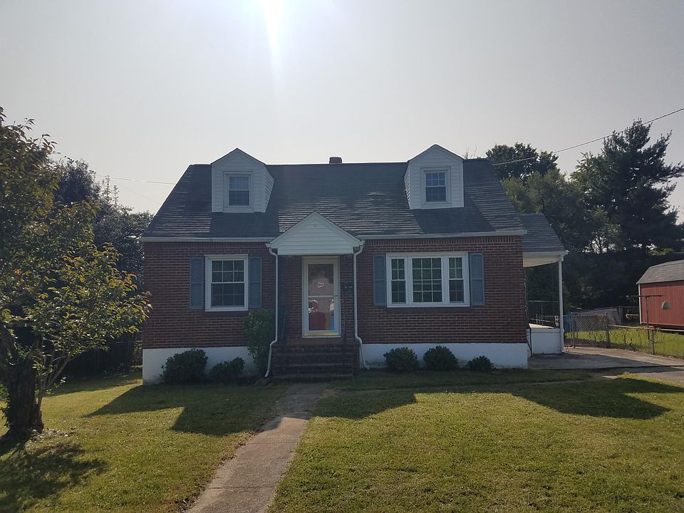 1st image of 2607 Dorchester Dr NW
