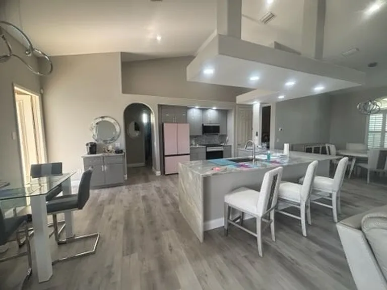 739 Bimini Ln — Photo 7