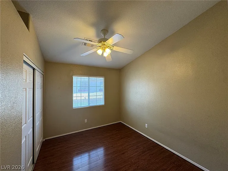 1326 Dusty Creek St — Photo 28