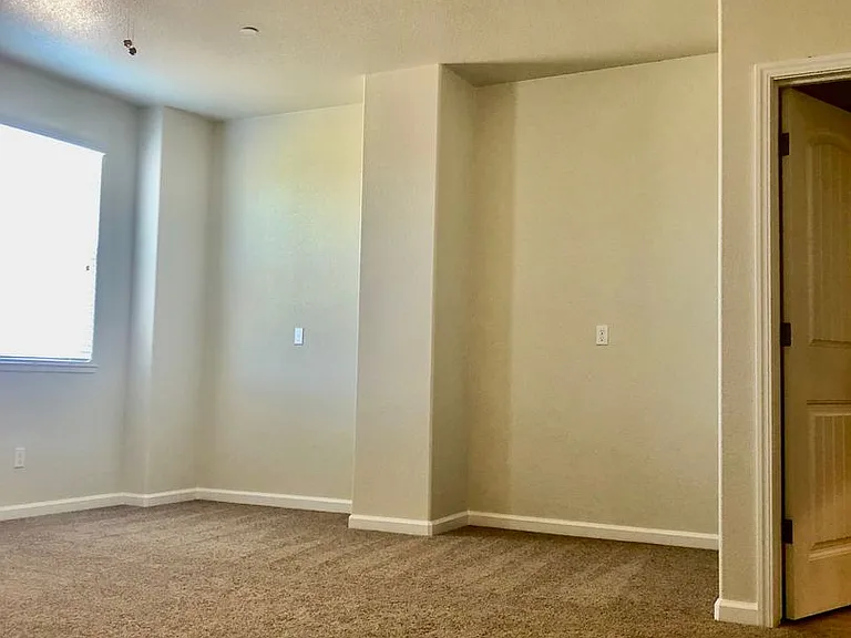 1614 Dodder Dr — Photo 10