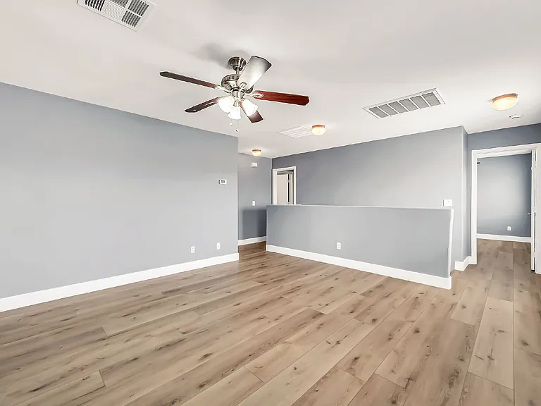 2422 E Olivine Rd — Photo 33