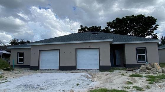 1st image of 402 NE 24th Pl #404