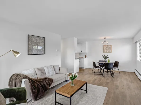 2299 E 30th Ave #206, Vancouver, BC V5N 5N1