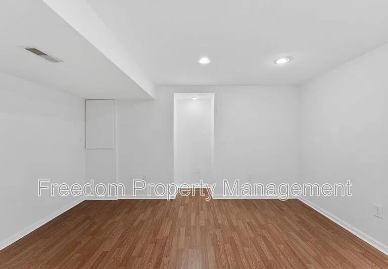 9140 Worthington Dr — Photo 68